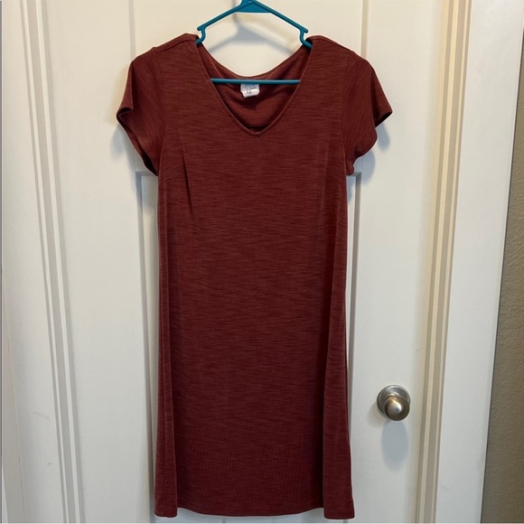 Spring/Summer dress bundle. 7 total. - Picture 7 of 9